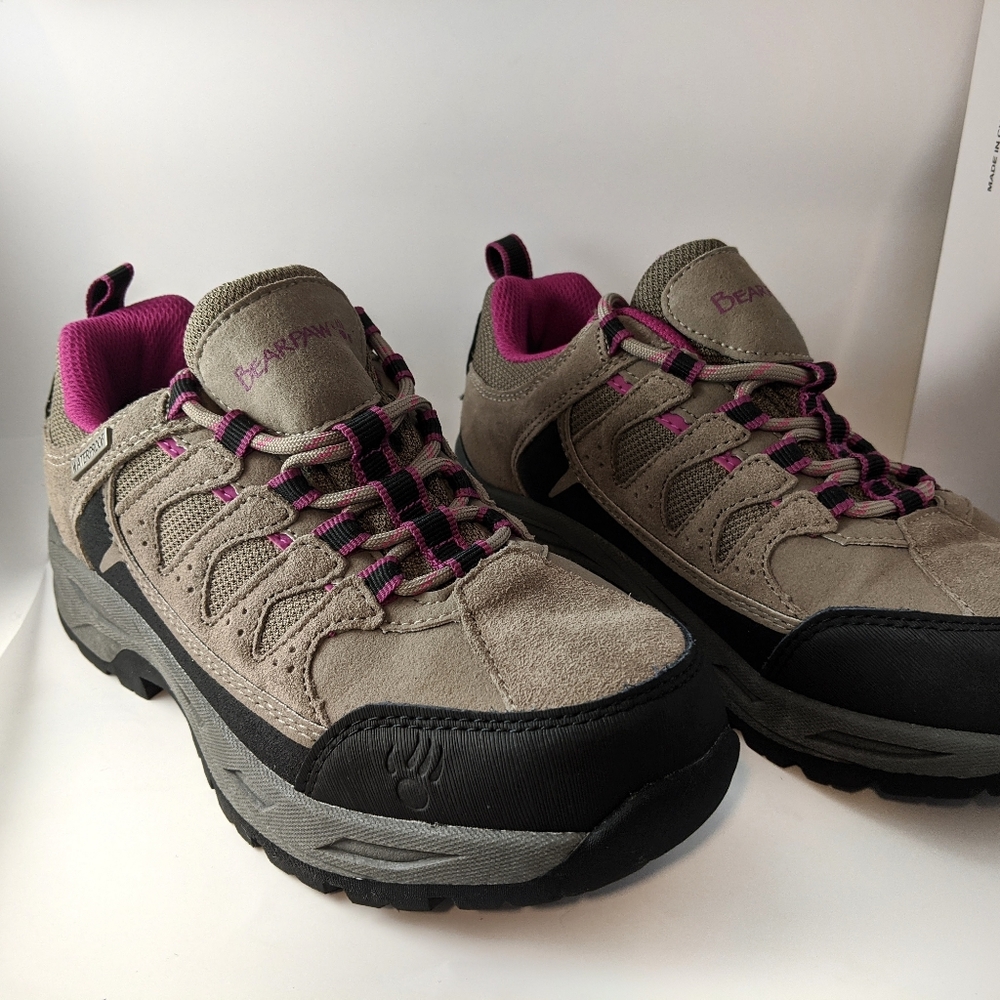 BearPaw Women's Waterproof Hiking Shoes Size 6